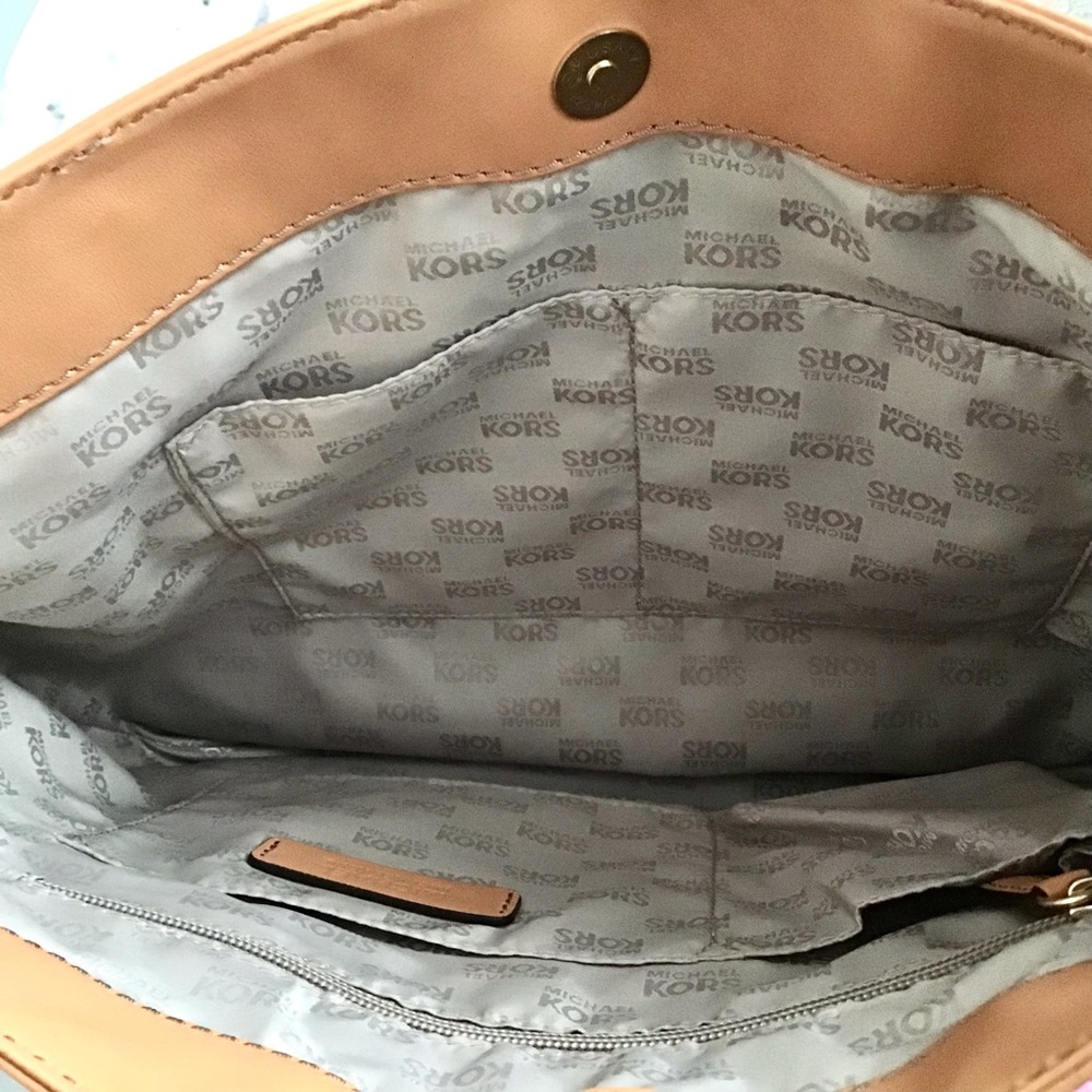 Michael Kors Jet Set Leather Tote Bag New With Tag - Picture 7 of 7